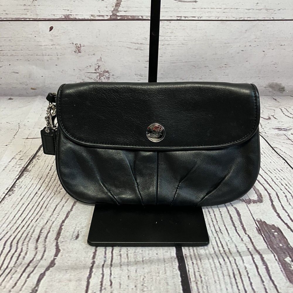 Coach Black Leather‎ Gathered Bottom Clutch Wristlet Glove Leather Minimalist